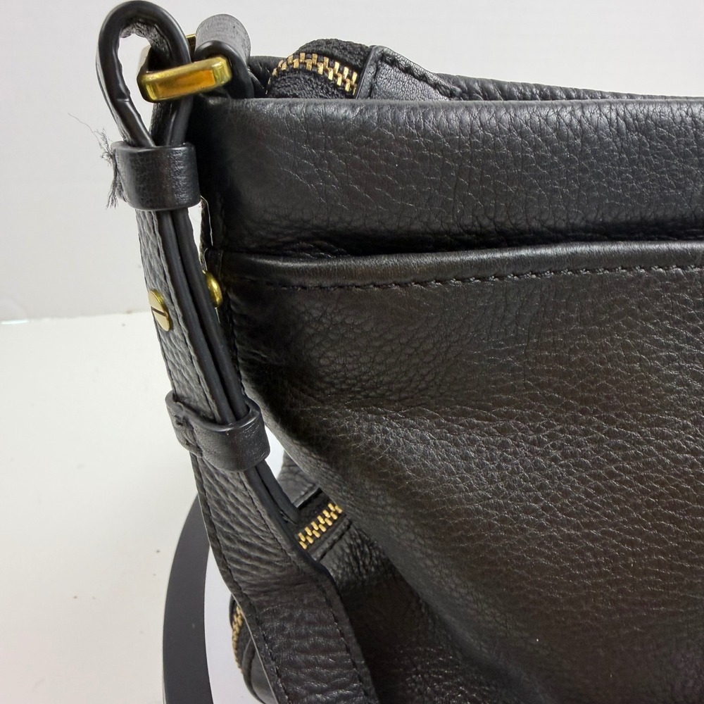 Fossil Black Pebbled Leather Crossbody Bag Expandable Brass Key Charm Messenger - Picture 7 of 14
